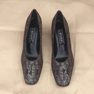Women’s Shoes